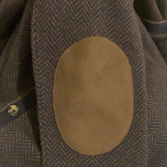 Jos A Bank. Reserve Men’s V neck button up Sweater in Size Medium.  NWT - Picture 8 of 9